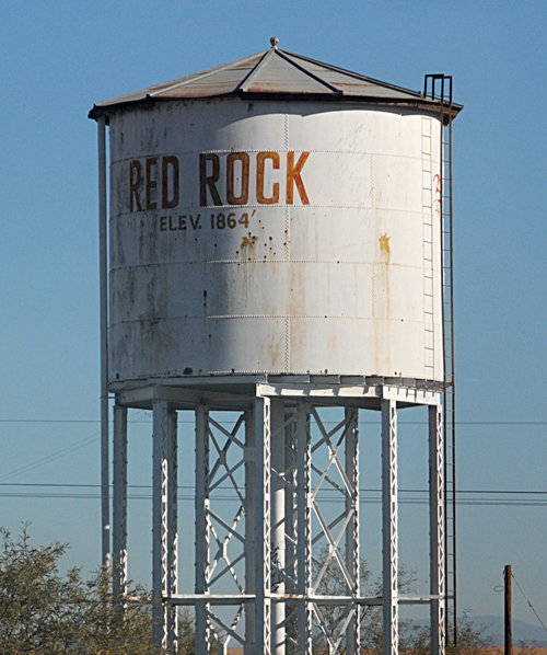 [Red Rock Water Tank (along I-10 near Tucson)] style=