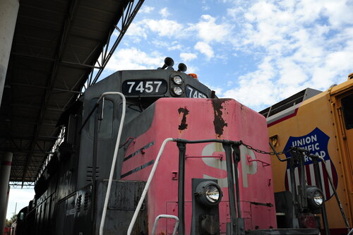 [Southern Pacific Diesel Locomotive #7457]