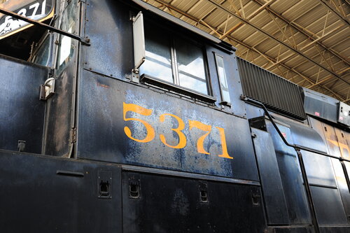 [Denver and Rio Grande Western Diesel Locomotive #5371]